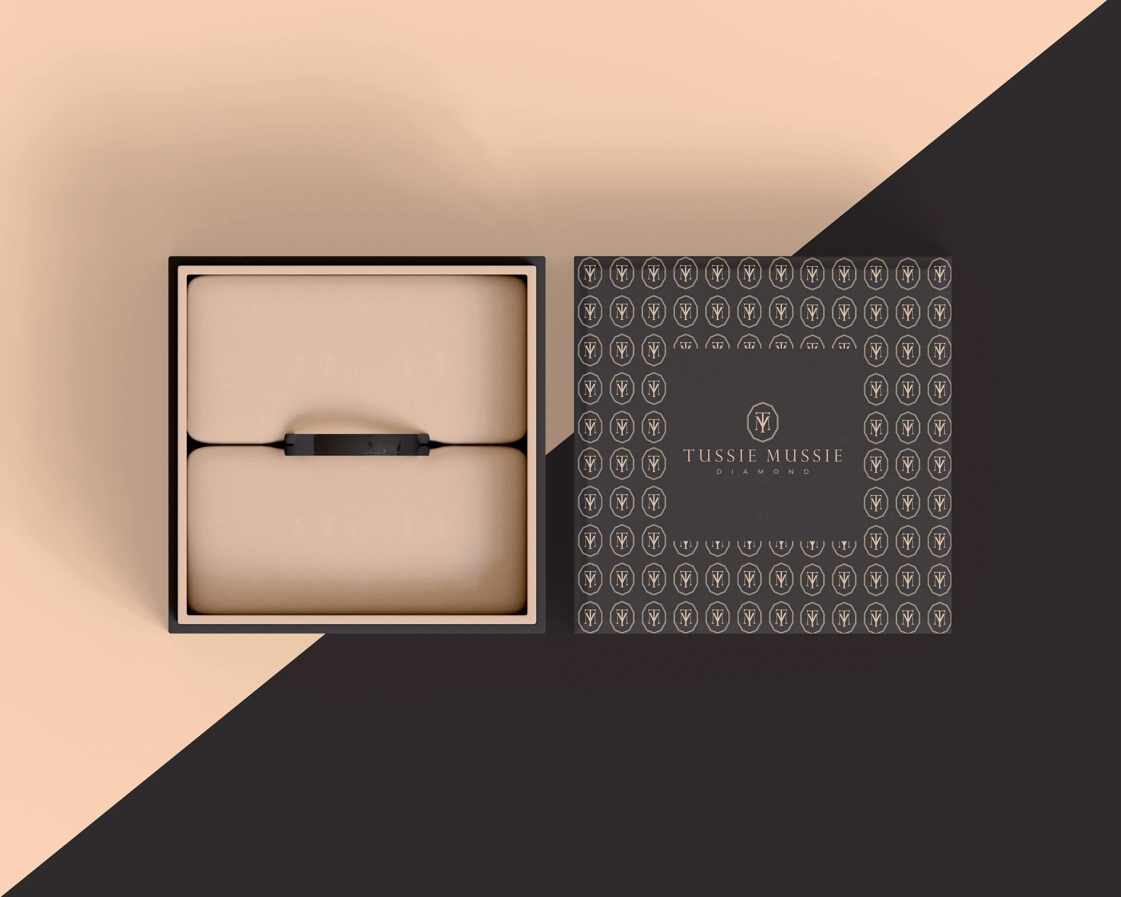 Tussie Mussie Diamond open ring box beside a patterned lid on a diagonal split background